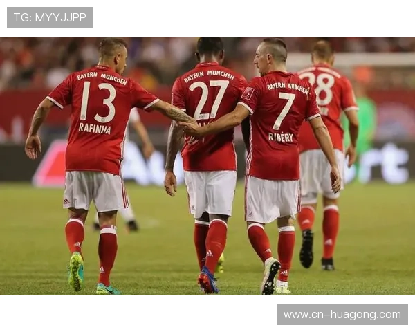 巴黎圣日耳曼危机浮现！矛盾升级，豪华阵容战术失衡，恐与豪门定位脱节。